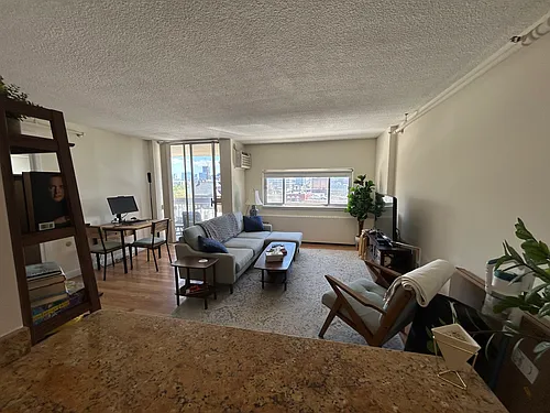872 Massachusetts Ave #804 Photo 1