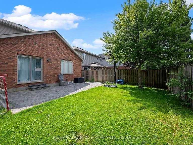 1489 Coronation Dr — Photo 31