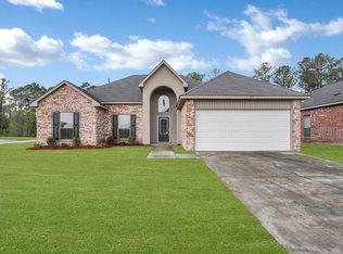 25887 Willow Wood St, Denham Springs, LA 70726