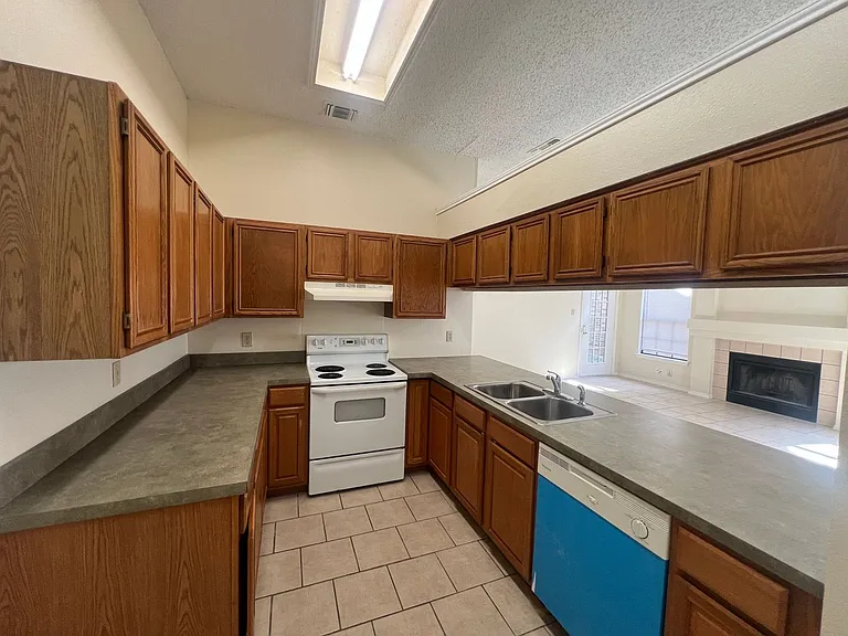 9951 Echo Plain Dr — Photo 7