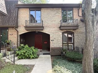 772 Greenhills Dr #1, Ann Arbor, MI 48105