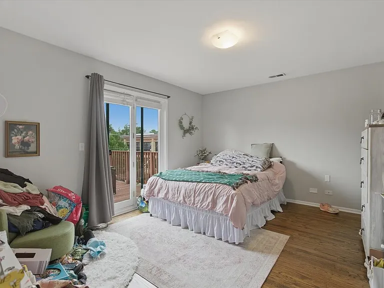 1038 N Marshfield Ave #3 — Photo 7