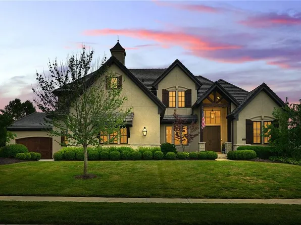 5001 W 141st Ter, Leawood, KS 66224