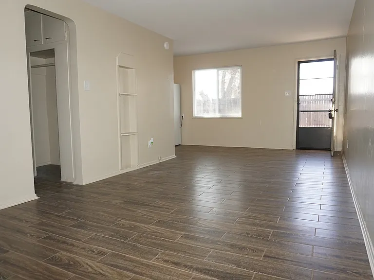 214 S Wahsatch Ave #8 — Photo 2