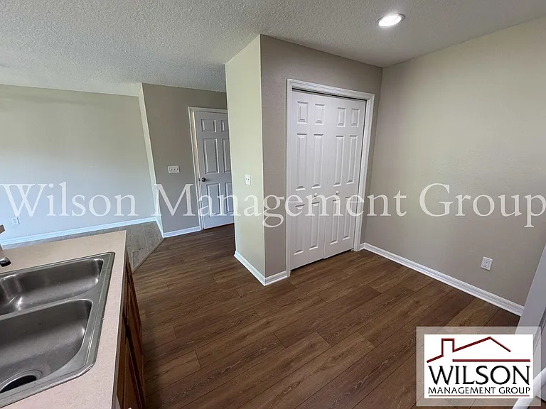 12664 Somerset Oaks St — Photo 10