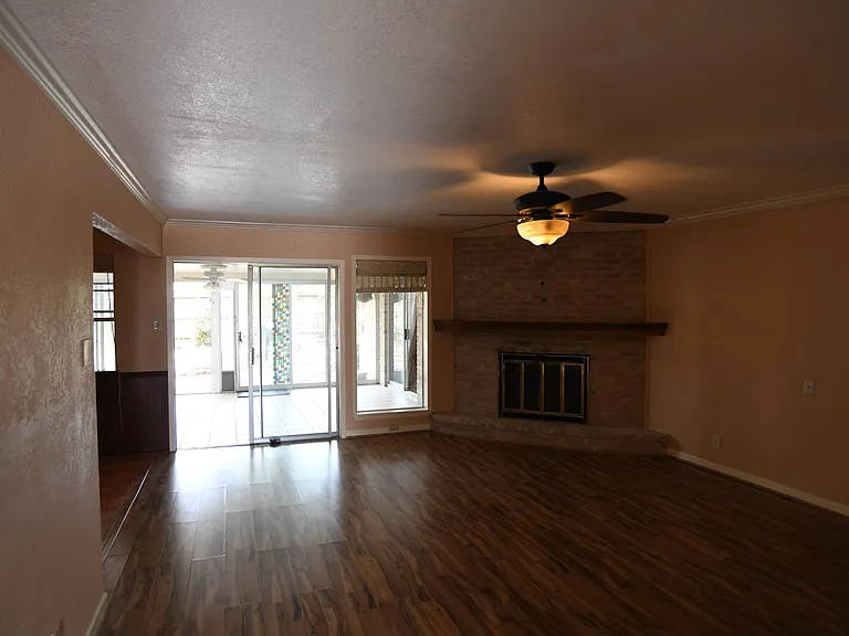 6207 Shady Brk — Photo 4