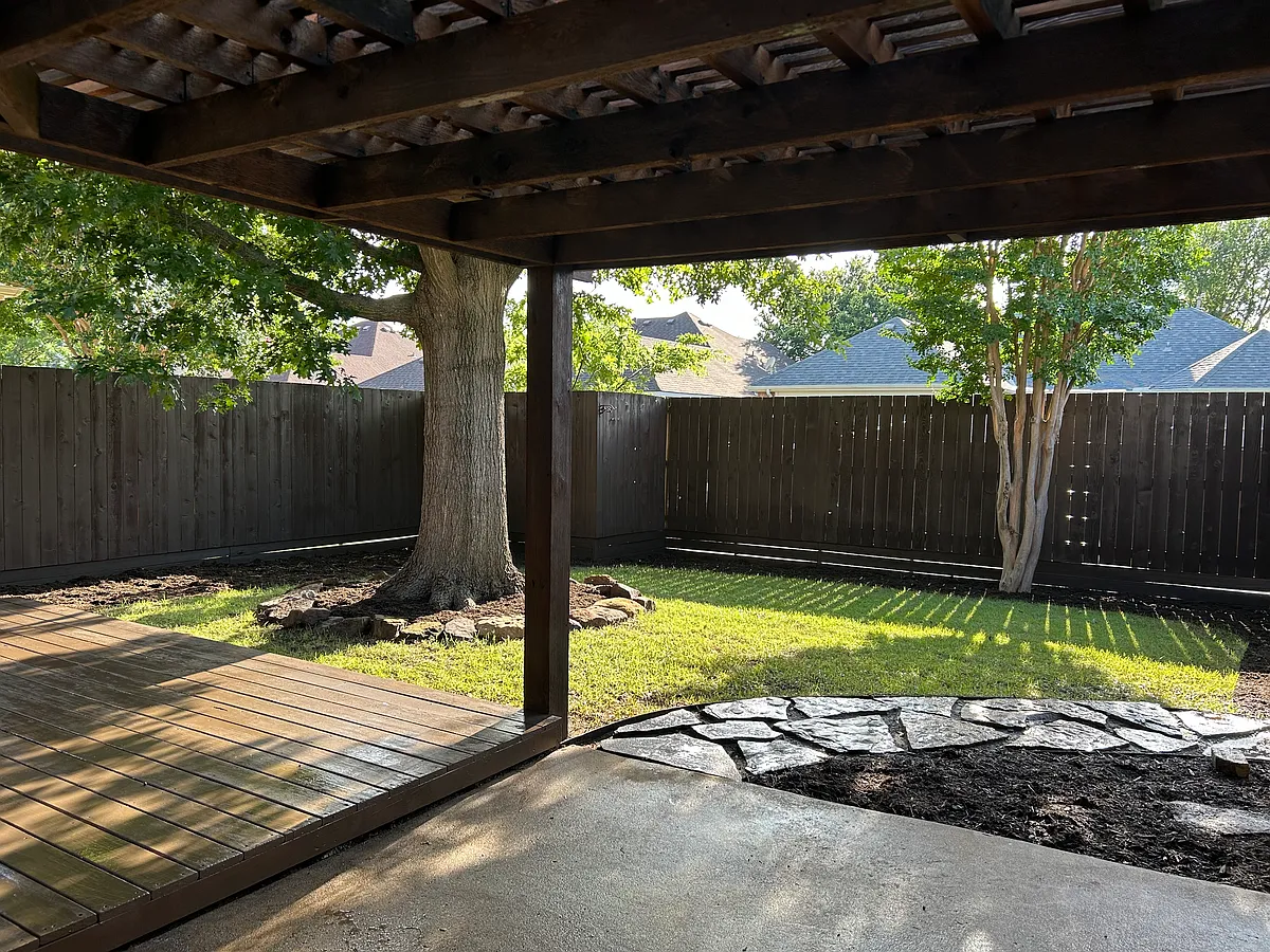 Back yard porch/pergola - 3817 Andover Dr