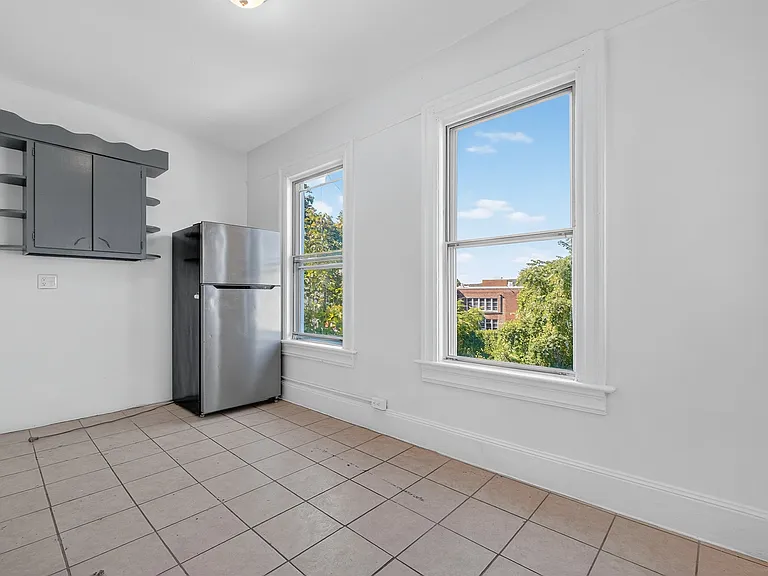49 S Hamilton St #2 — Photo 20