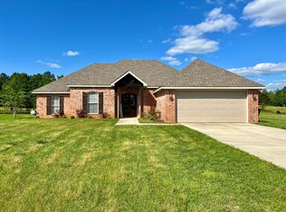 9 Chastain Ln, Sumrall, MS 39482
