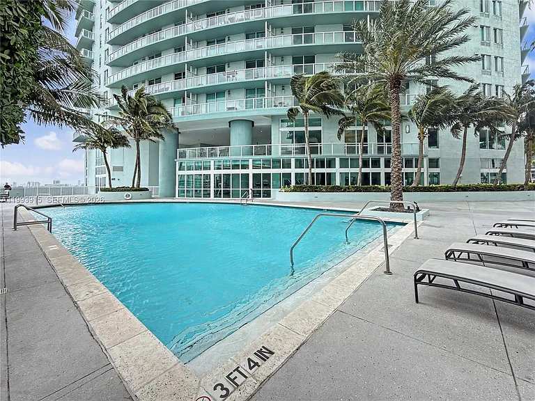 1900 N Bayshore Dr #3811 — Photo 32