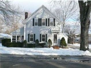 5 Parsons St, Kennebunk, ME 04043