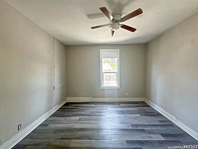 146 Fairview Ave — Photo 3