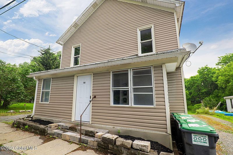 5th image of 168 North Street