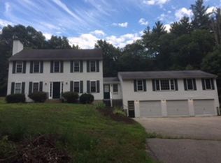 91 Berry Corner Rd, Charlton, MA 01507