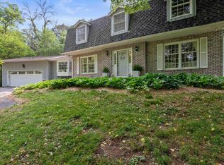 7 Briarwood Chase, Bettendorf, IA 52722
