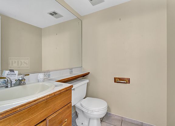 4th image of 762 Buckingham Ct