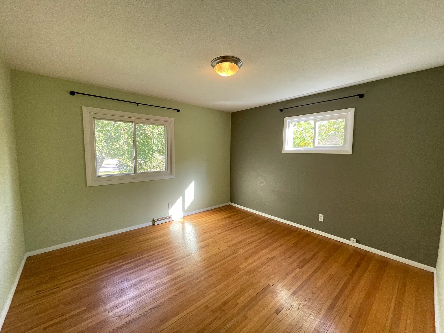 4 bed, 1760 sqft, $2,500 — Photo 4