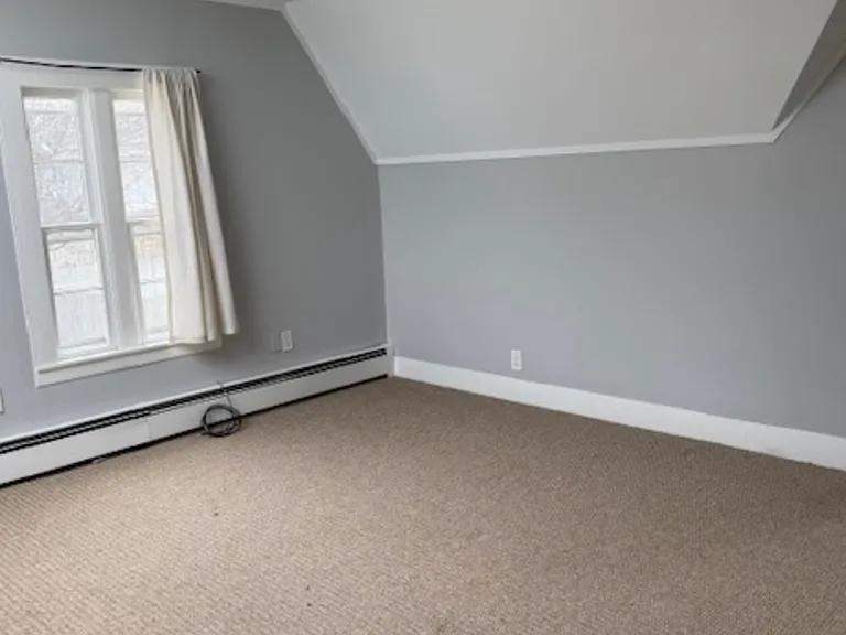 21 Broadway Ave #2 — Photo 9
