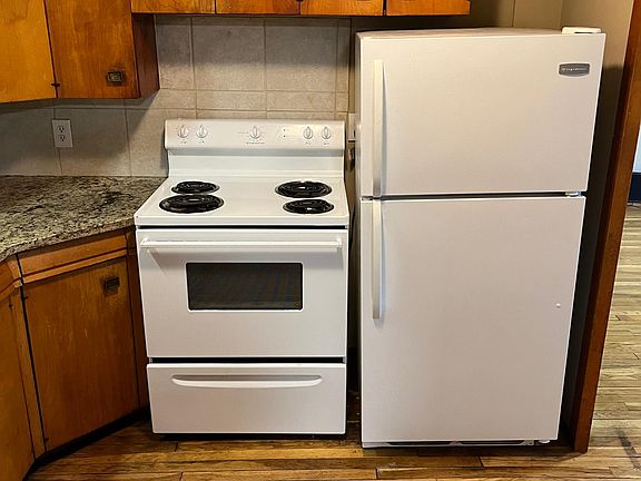 3rd image of 4907 California St #4