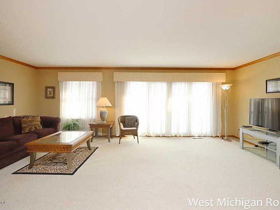 4th image of 6762 N Wentward Ct
