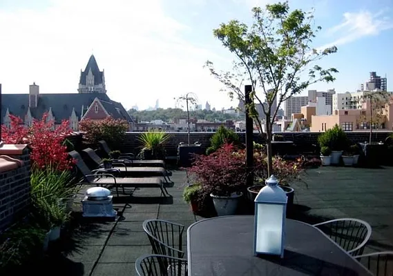 Rented by Douglas Elliman | media 16