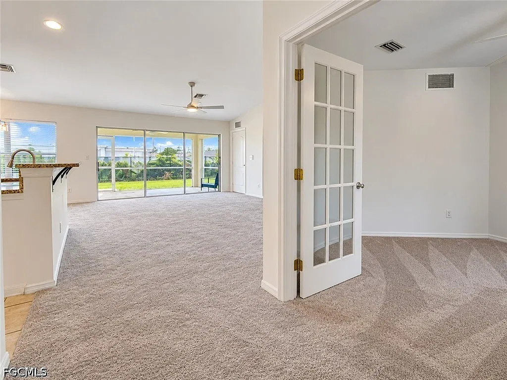 3 bed, 2.0 bath, 1458 sqft, $1,950 — Photo 3