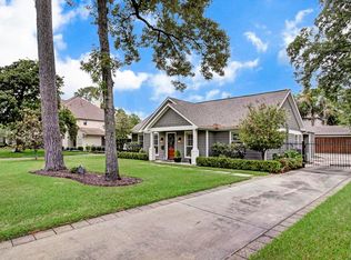1518 Woodcrest Dr, Houston, TX 77018