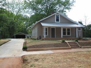 308 S Cherry St, Seneca, SC 29678