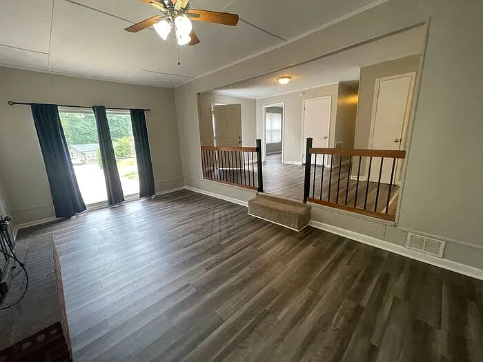 1306 Northwoods Dr — Photo 8