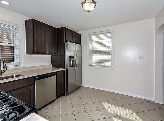 3rd image of 2140 Dobson St