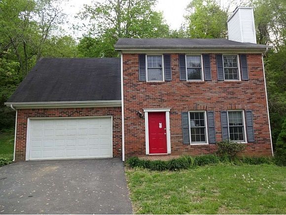 1st image of 513 Hills Dr