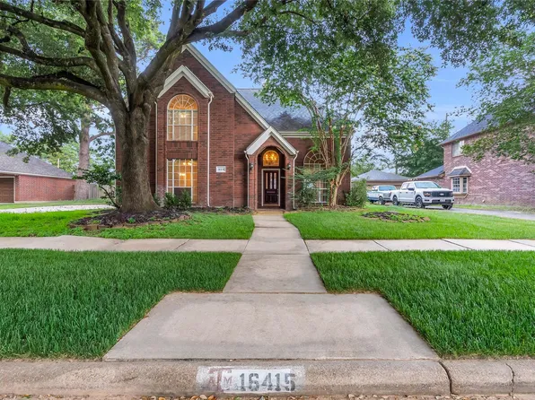 16415 Lakestone Dr, Tomball, TX 77377