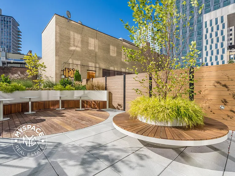 150 Lawrence St #1307 — Photo 21