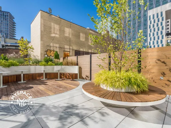 150 Lawrence Street image 21 of 32