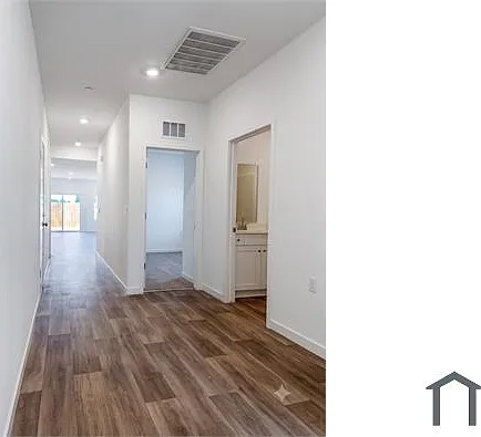 4 bed, $2,910 — Photo 3