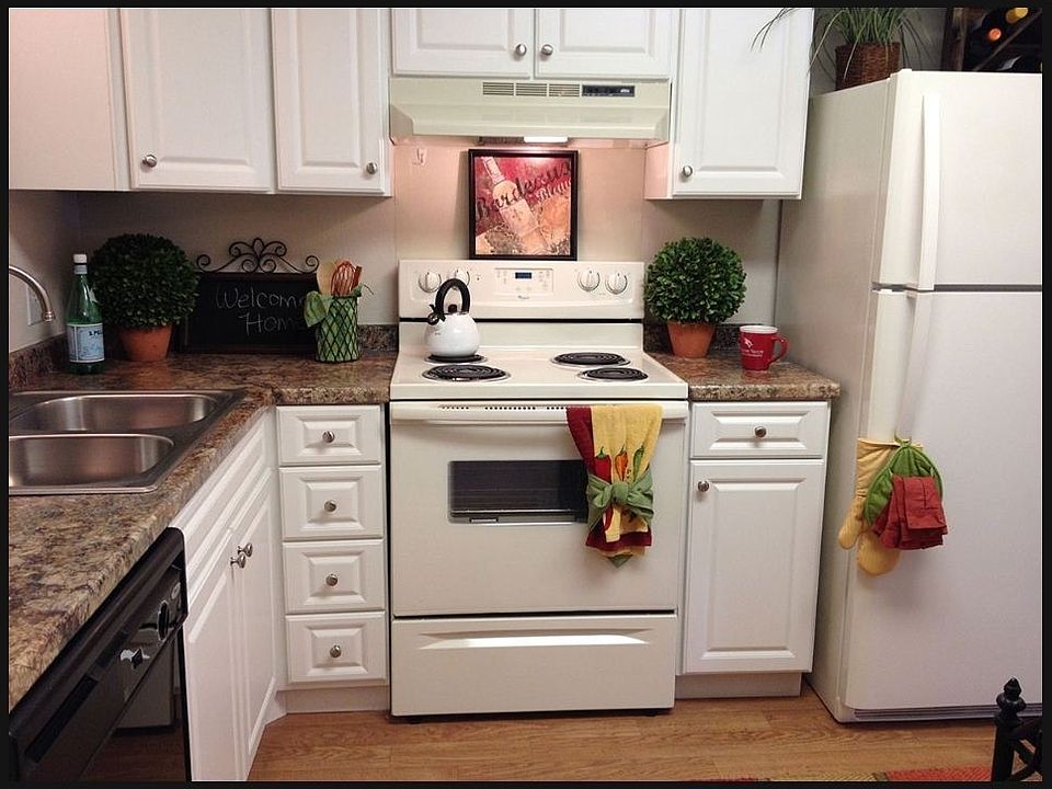 2nd image of 5210 Prestwick Ct APT M11