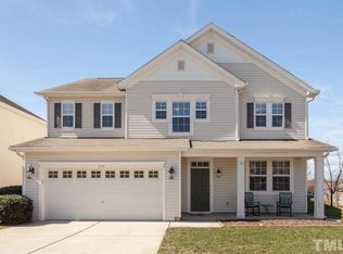 1915 Devonridge Dr, Fuquay Varina, NC 27526