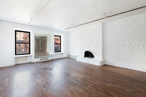 Rented by Compass | media 27