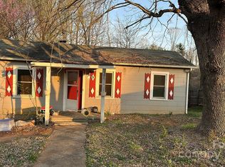 110 Logan St, Morganton, NC 28655