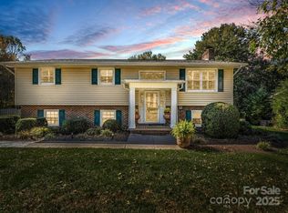 2340 24th Ave NE, Hickory, NC 28601