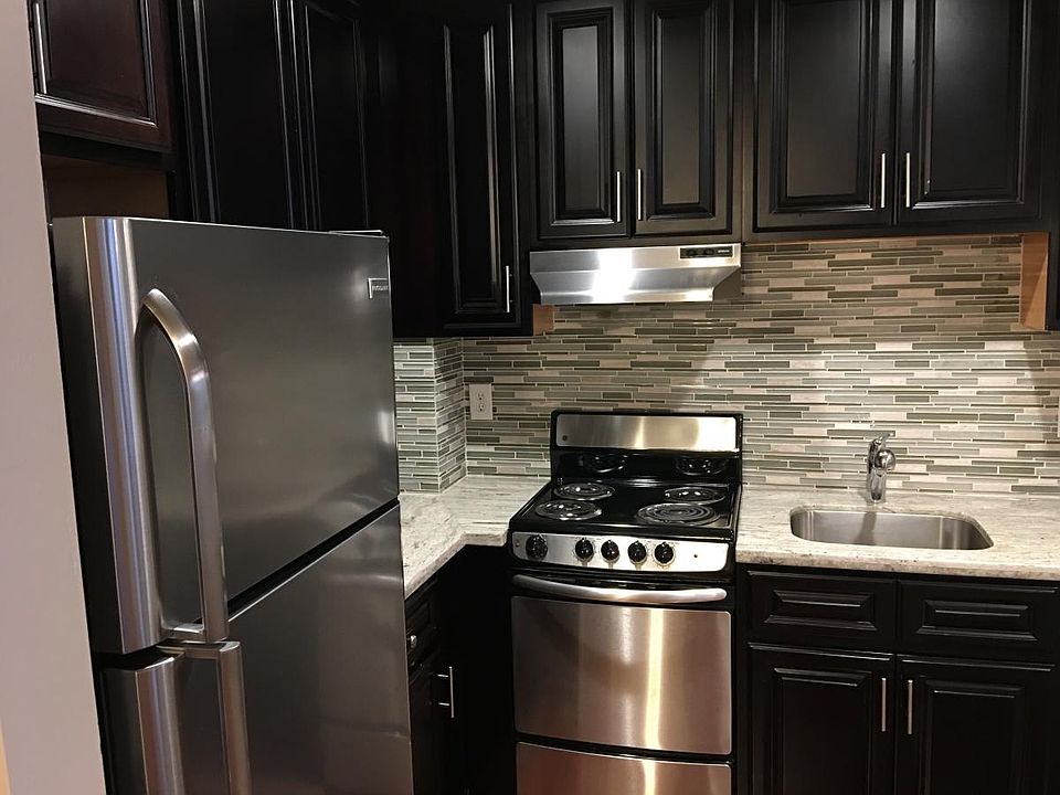 1st image of 500 El Camino Real APT 211