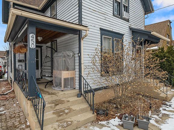 4th image of 450 Villa St