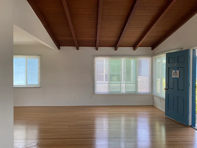 2345 Westwood Blvd #7 — Photo 2
