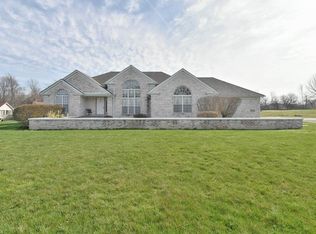 4742 Niles Cortland Rd NE, Cortland, OH 44410