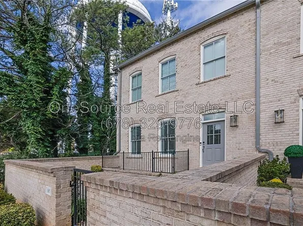 107 Old Orchard Ln, Roswell, GA 30075