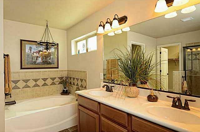 2nd image of 7636 Mammoth Ln