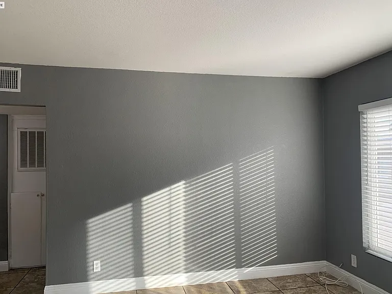 1723 Linden Ave — Photo 22