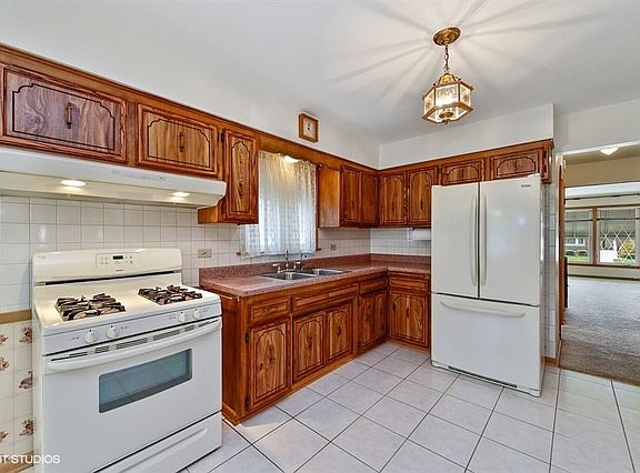 5th image of 5429 S Nordica Ave