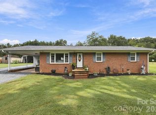 1207 Scenic Dr, Shelby, NC 28150