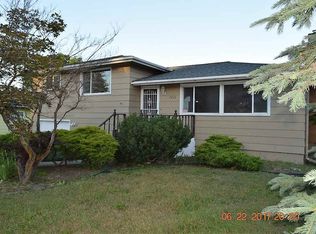 1711 4th St, Cheney, WA 99004